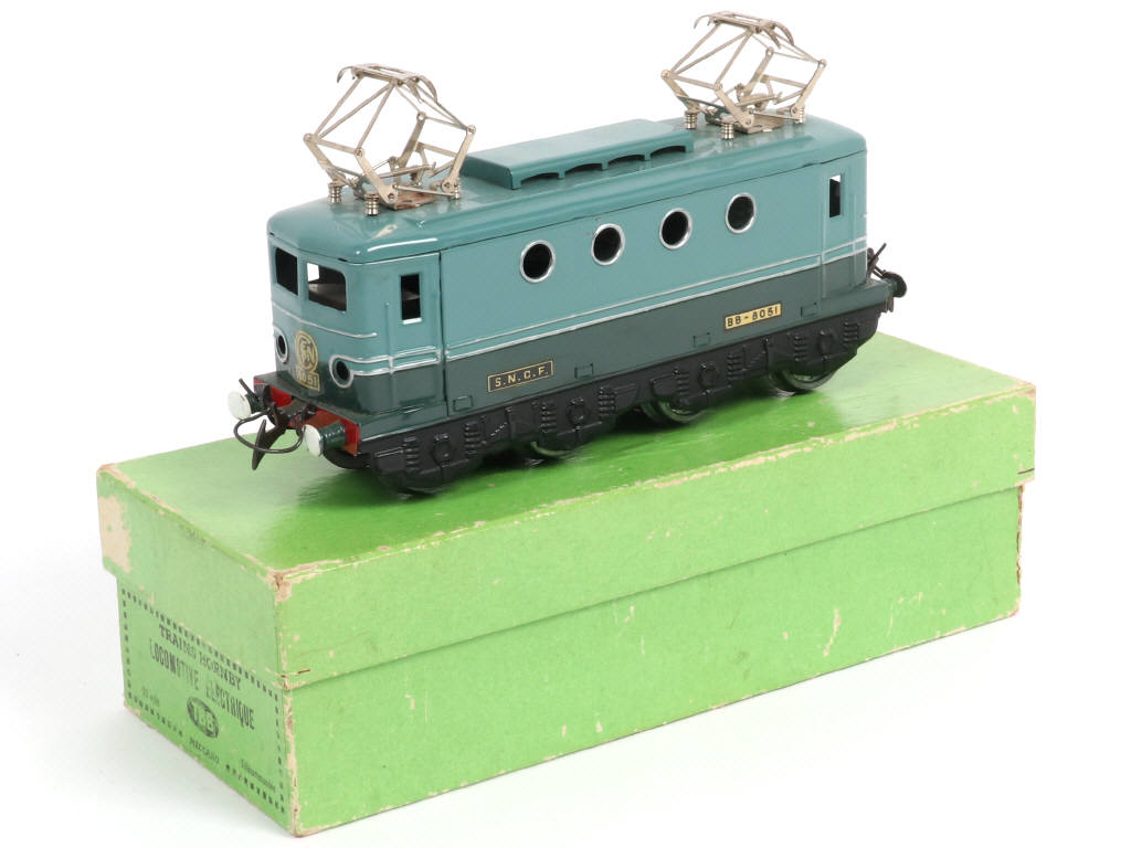 Lot 25 - HORNBY 'O' (FRANCE) (1)