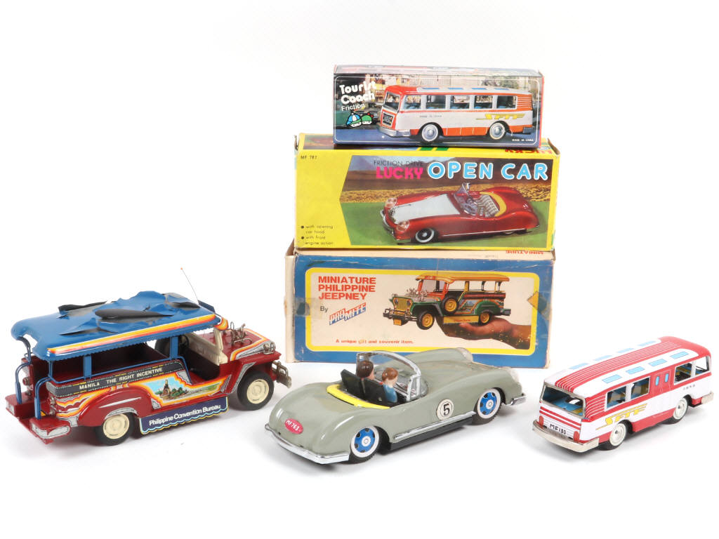 Lot 164 - DIVERS (CHINE) (3)