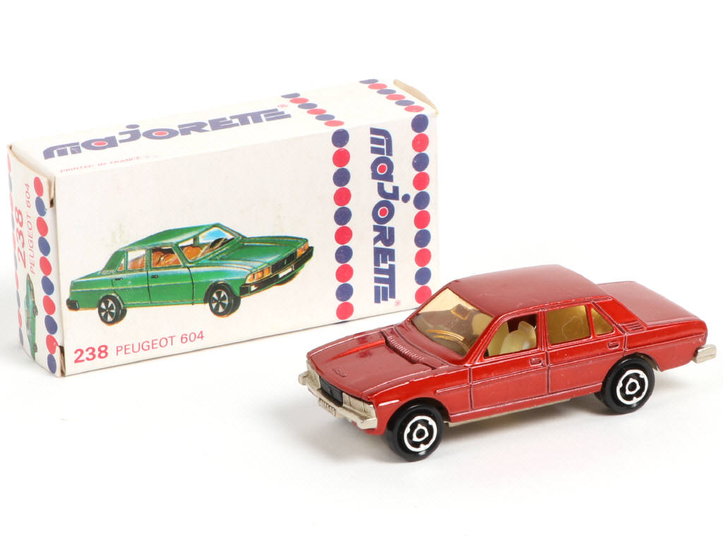 Lot 73 - MAJORETTE (FRANCE) (1)