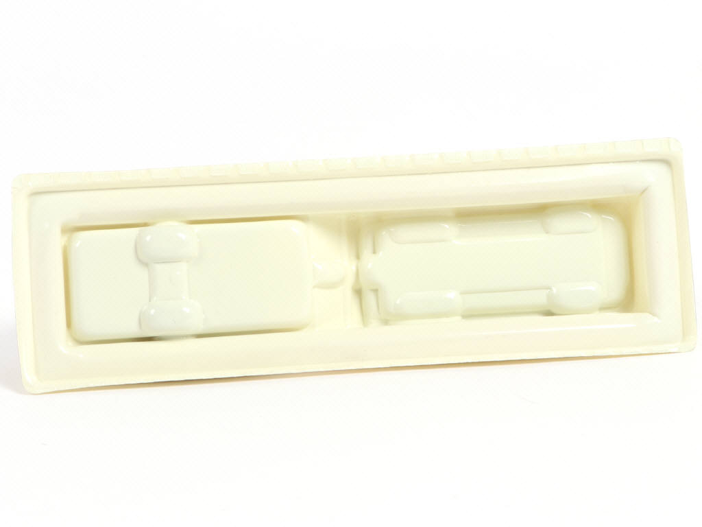 Lot 76 - MAJORETTE (FRANCE) (1)