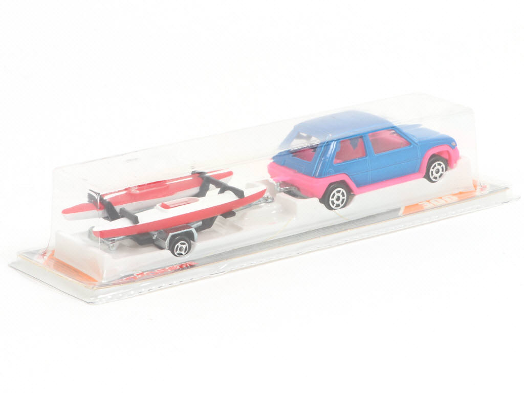 Lot 136 - MAJORETTE (FRANCE) (1)