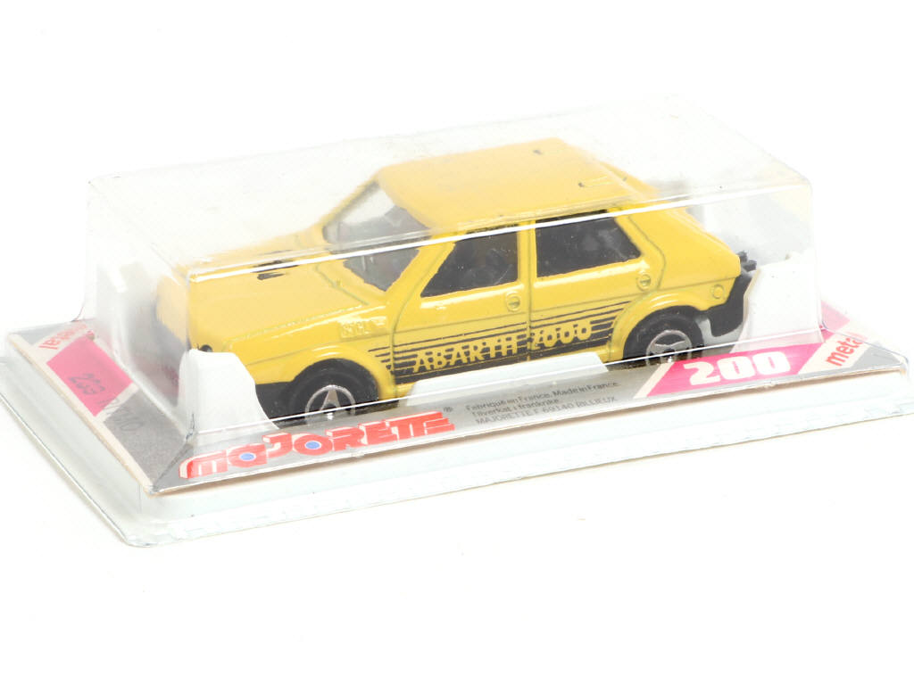 Lot 146 - MAJORETTE (FRANCE) (1)