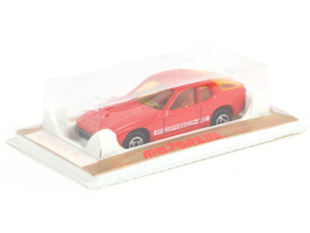 Lot 211 - MAJORETTE (FRANCE) (1)