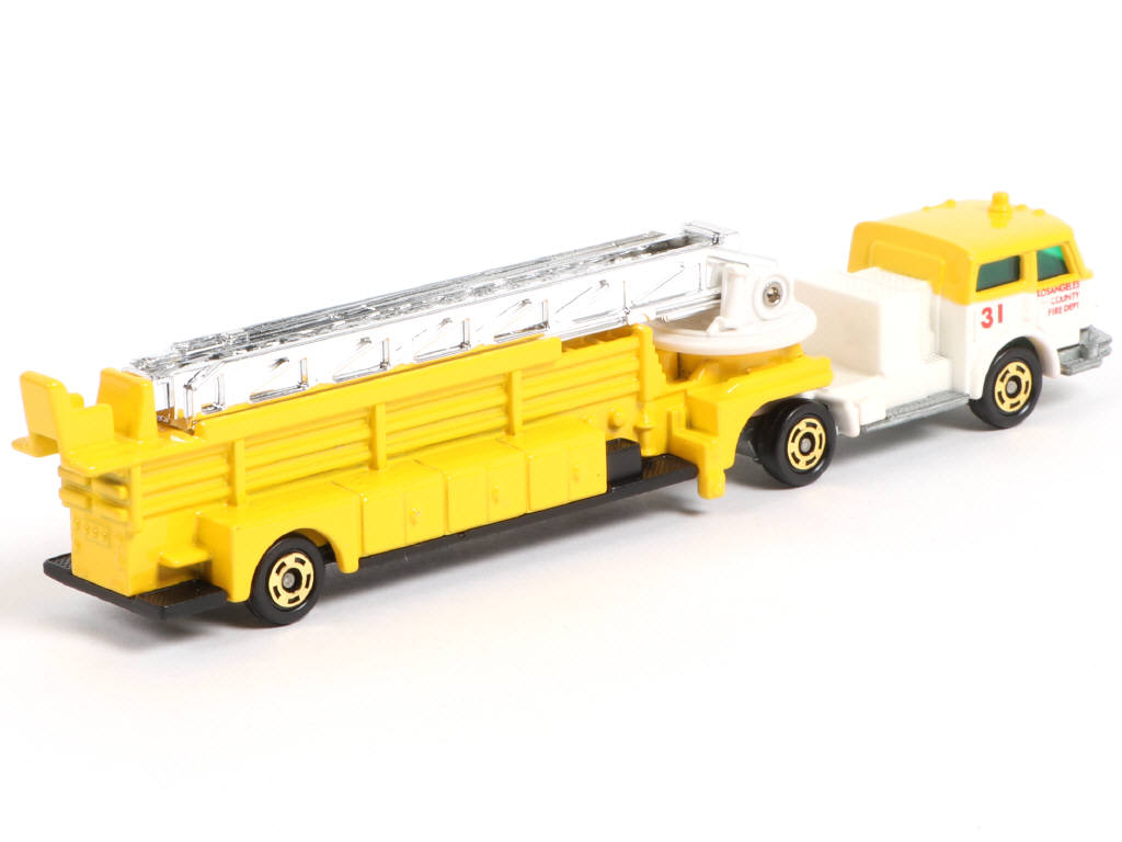 Lot 300 - TOMICA (JAPON) (1)