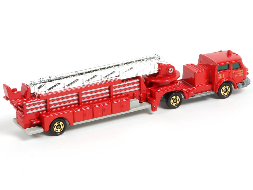 Lot 301 - TOMICA (JAPON) (1)