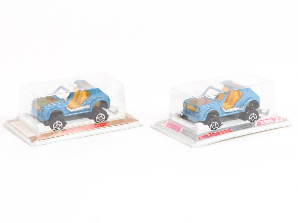Lot 237 - MAJORETTE (FRANCE) (2)
