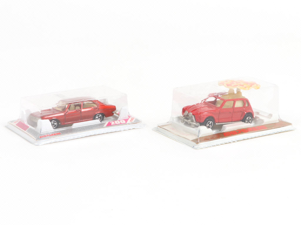 Lot 245 - MAJORETTE (FRANCE) (2)