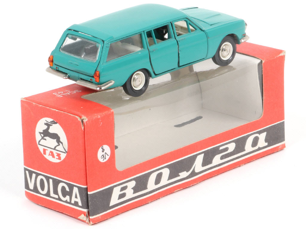 Lot 183 - NOVOEXPORT (URSS) (1)