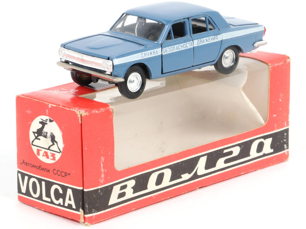Lot 185 - NOVOEXPORT (URSS) (1)
