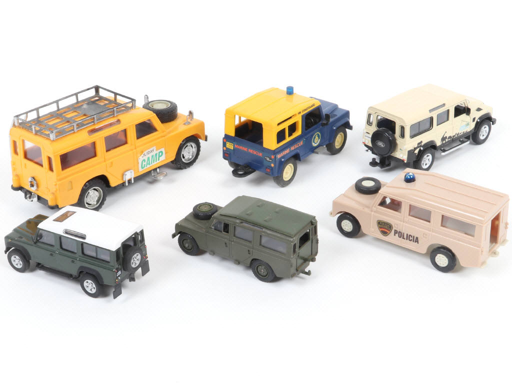 Lot 98 - DIVERS (6)