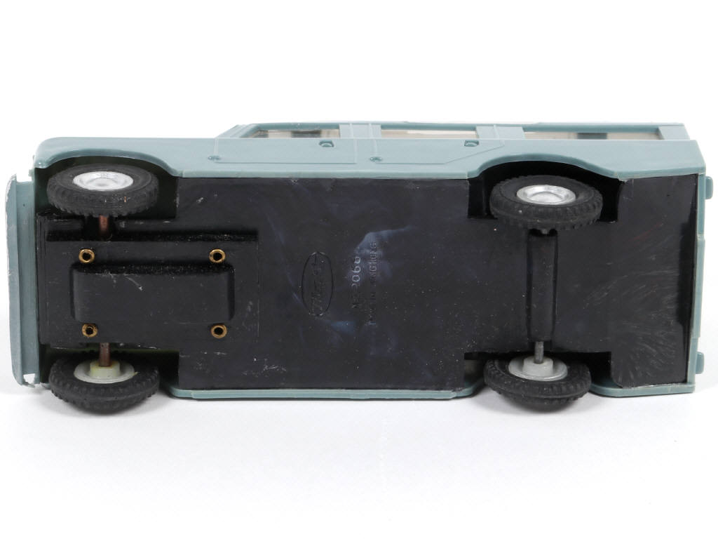 Lot 140 - MAKIS (HONG KONG) (1)