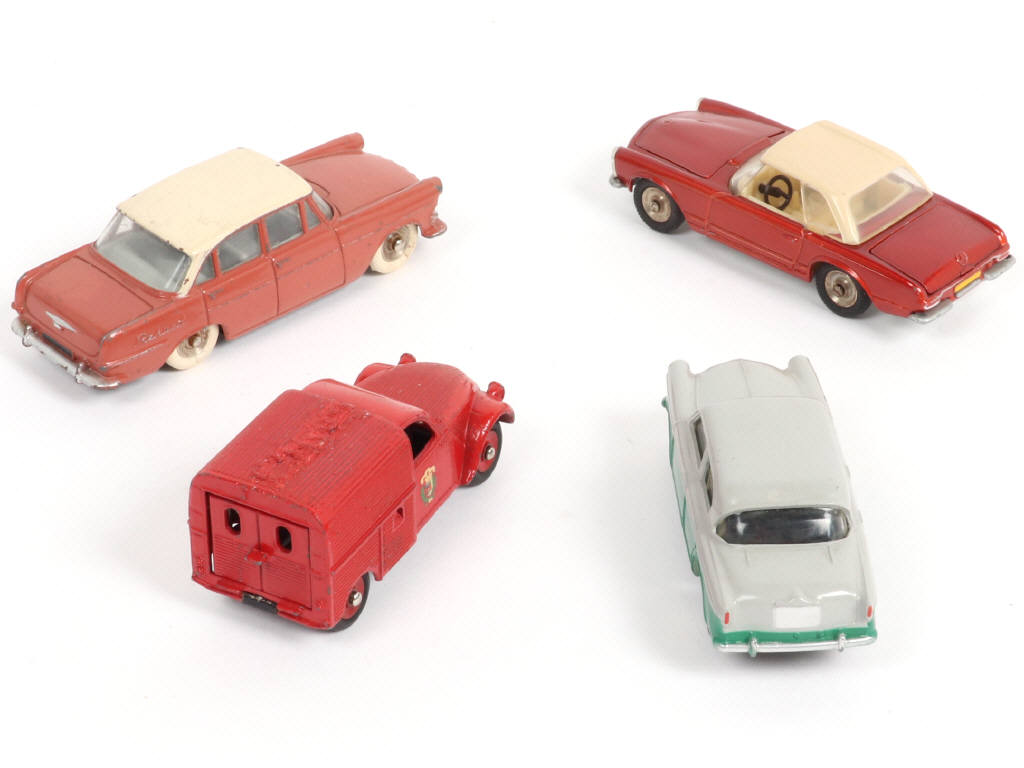 Lot 407 - DINKY TOYS (FRANCE) (4)