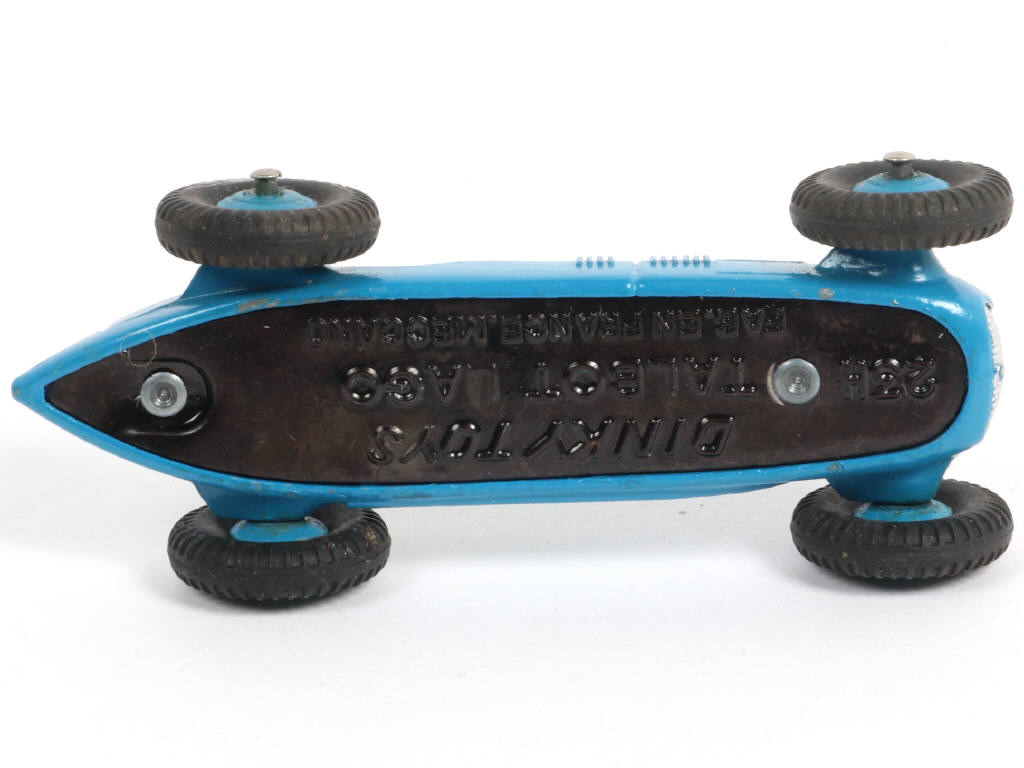 Lot 370 - DINKY TOYS (FRANCE) (1)