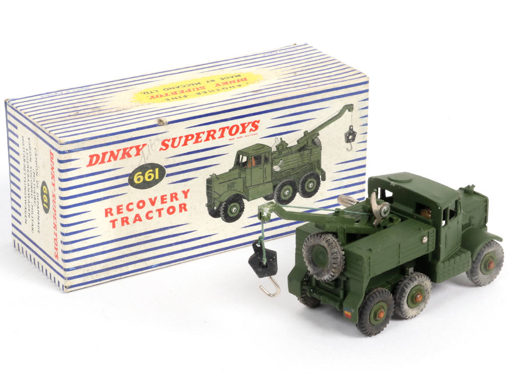 Lot 361 - DINKY TOYS (GB) (1)
