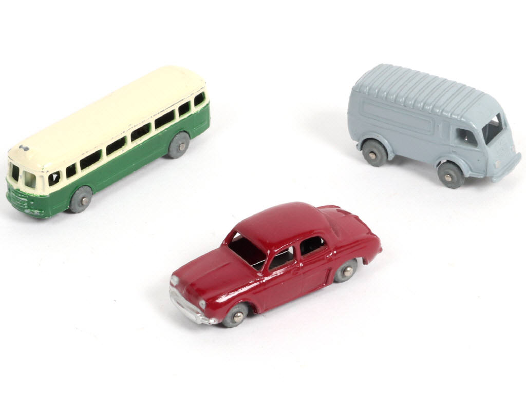 Lot 300 - C.I.J. (FRANCE) (3)