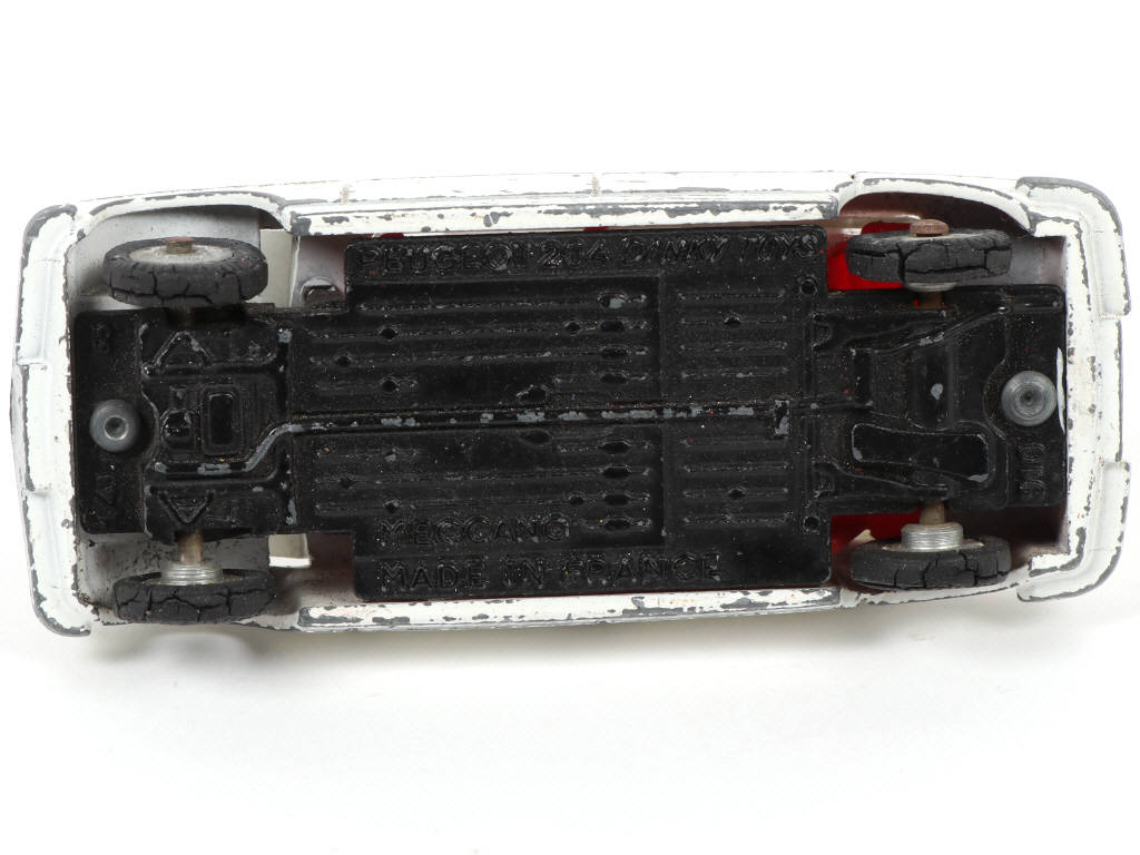 Lot 386 - DINKY TOYS (FRANCE) (1)