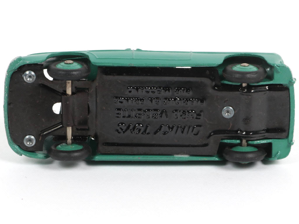 Lot 376 - DINKY TOYS (FRANCE) (1)