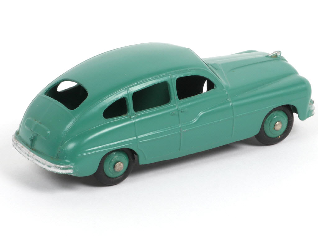 Lot 376 - DINKY TOYS (FRANCE) (1)