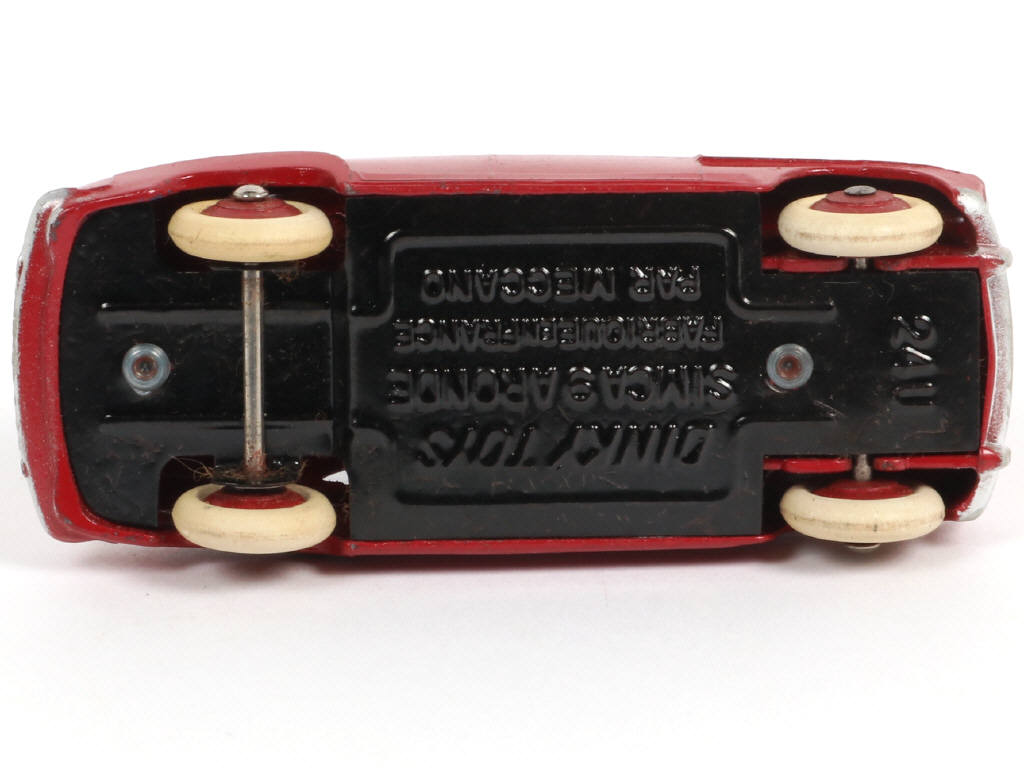 Lot 383 - DINKY TOYS (FRANCE) (1)