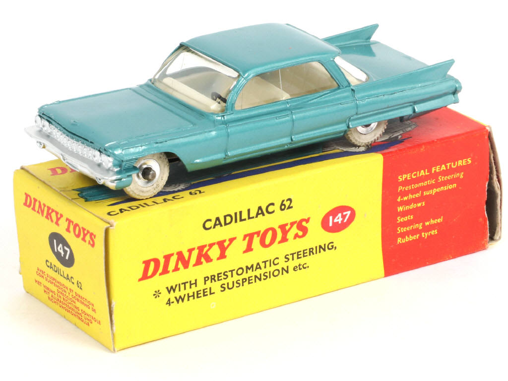 Lot 619 - DINKY TOYS (GB) (1)