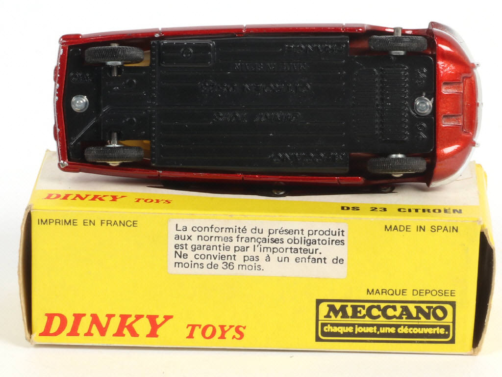 Lot 409 - DINKY TOYS (FRANCE) (1)