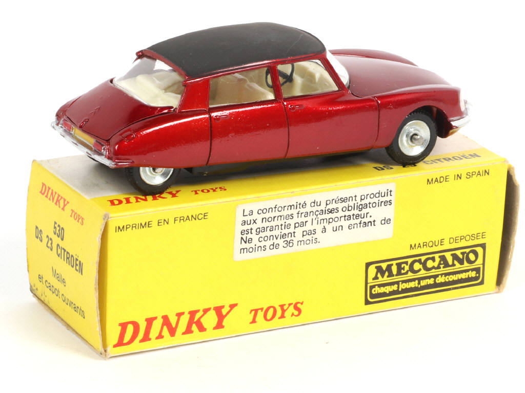 Lot 409 - DINKY TOYS (FRANCE) (1)