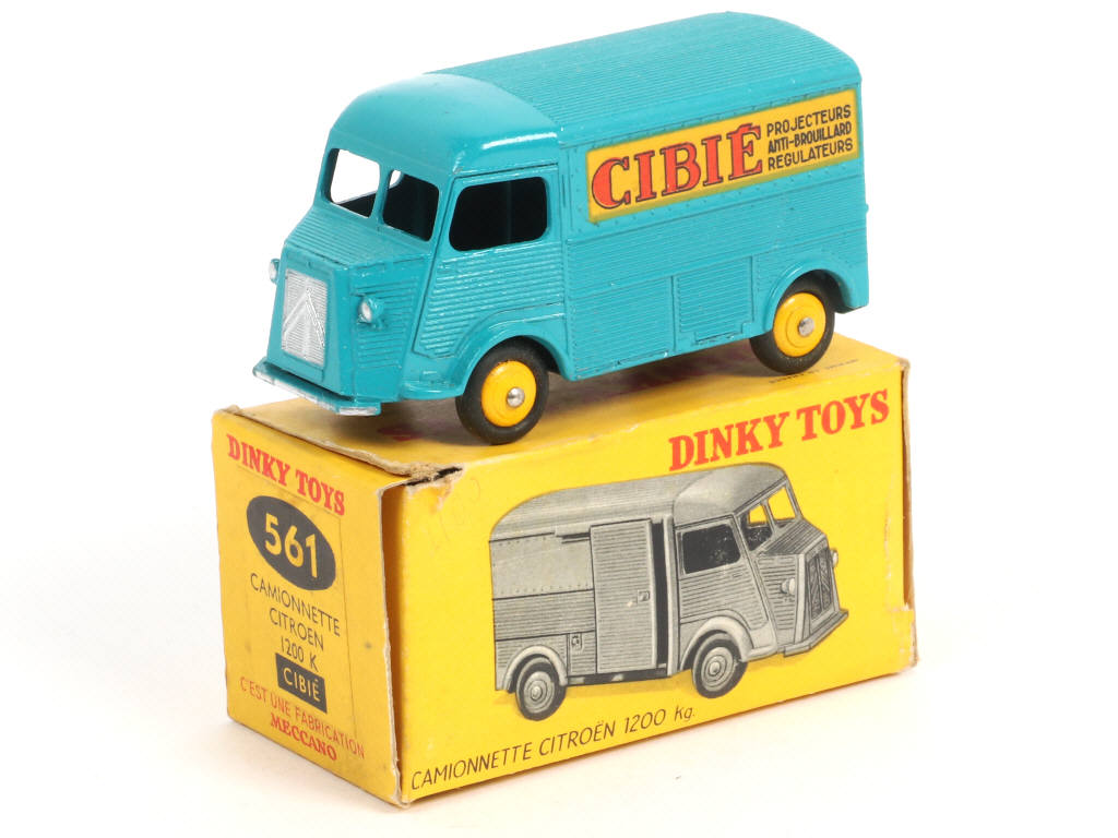 Lot 522 - DINKY TOYS (FRANCE) (1)
