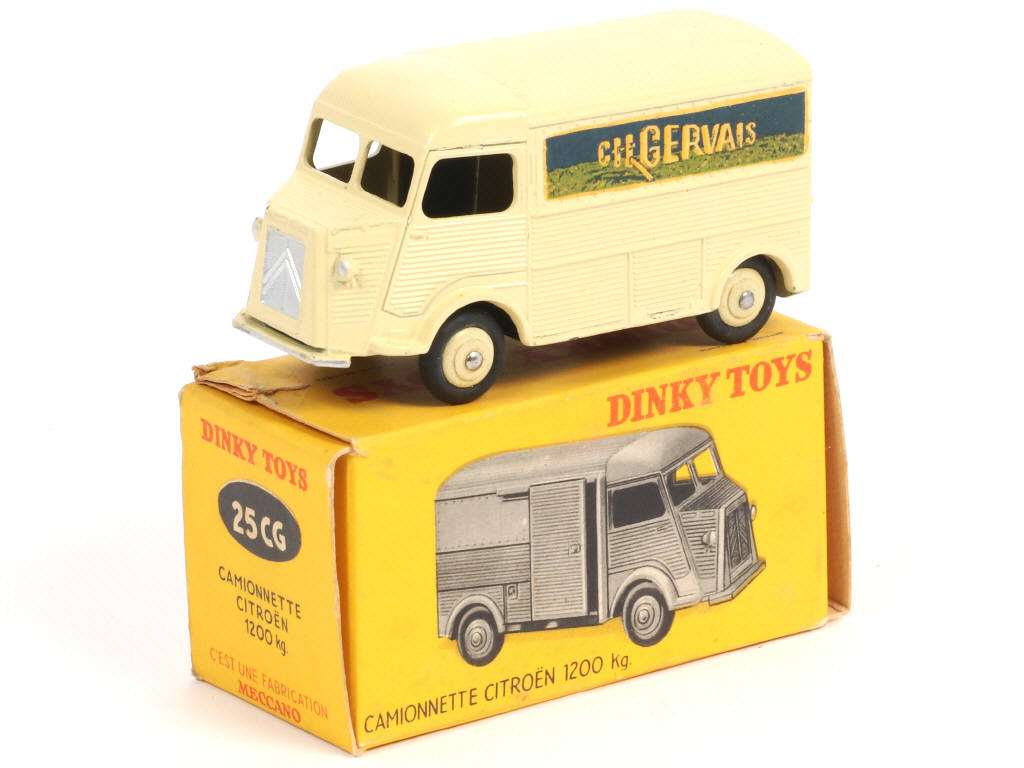 Lot 521 - DINKY TOYS (FRANCE) (1)