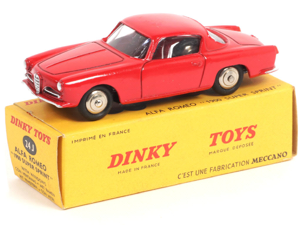 Lot 421 - DINKY TOYS (FRANCE) (1)
