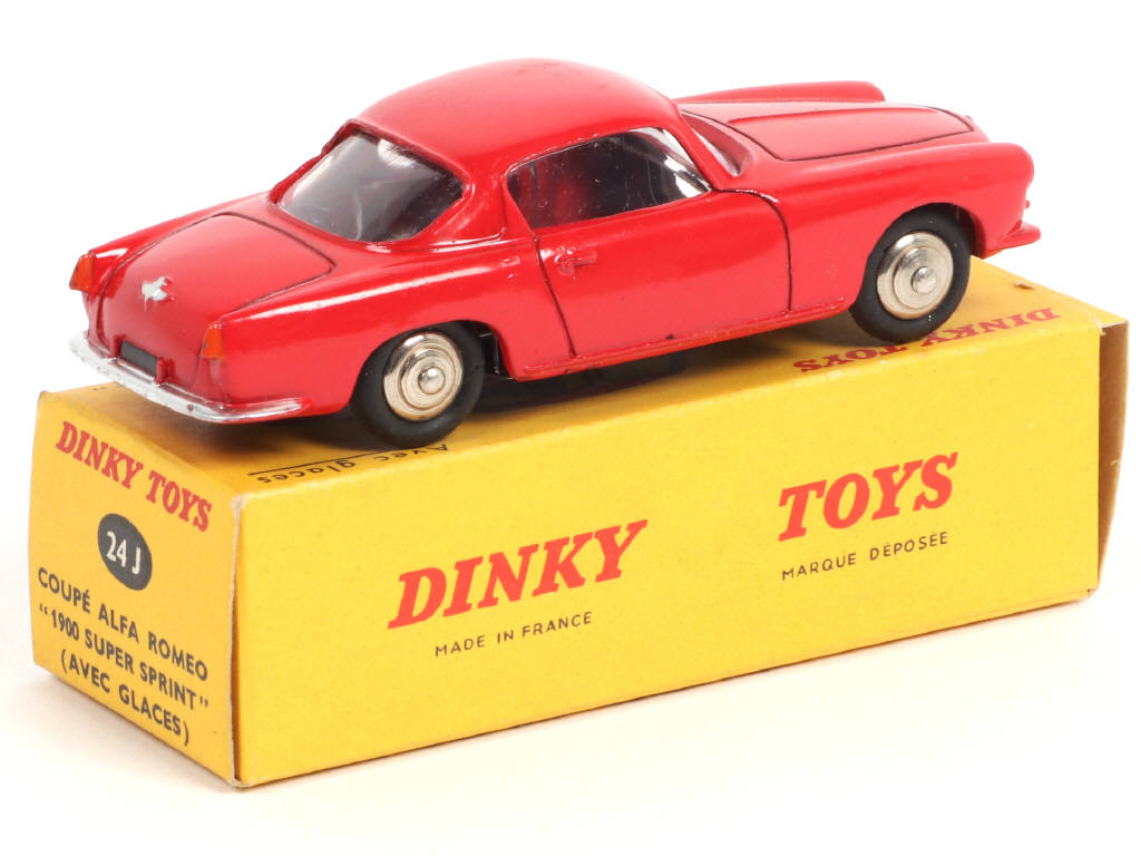 Lot 421 - DINKY TOYS (FRANCE) (1)