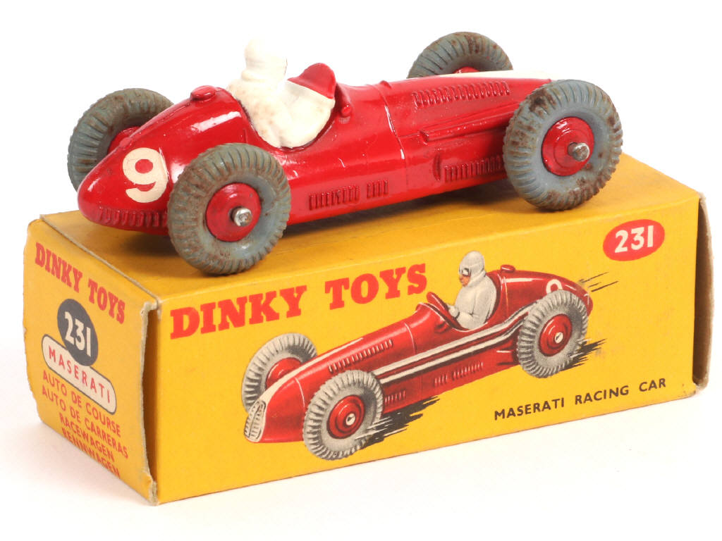 Lot 567 - DINKY TOYS (GB) (1)