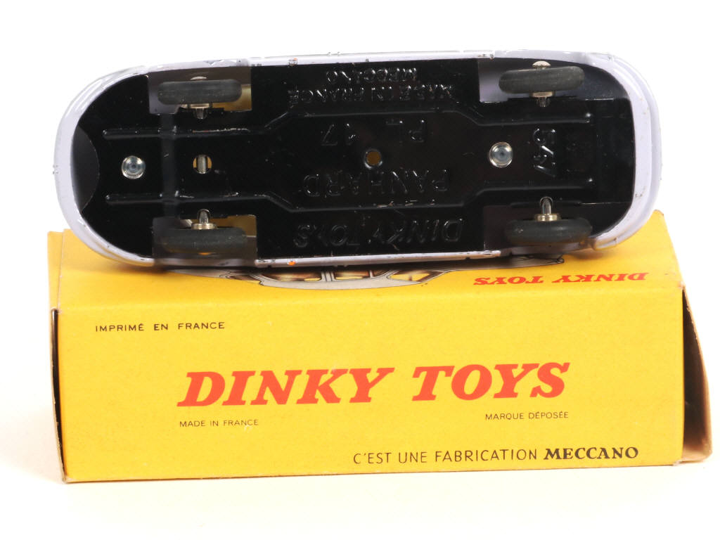 Lot 477 - DINKY TOYS (FRANCE) (1)