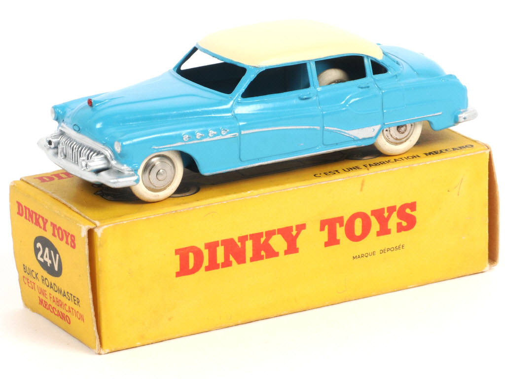 Lot 441 - DINKY TOYS (FRANCE) (1)