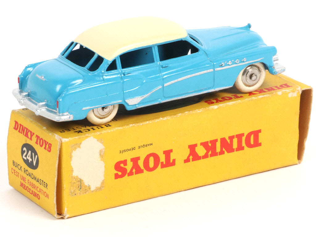 Lot 441 - DINKY TOYS (FRANCE) (1)