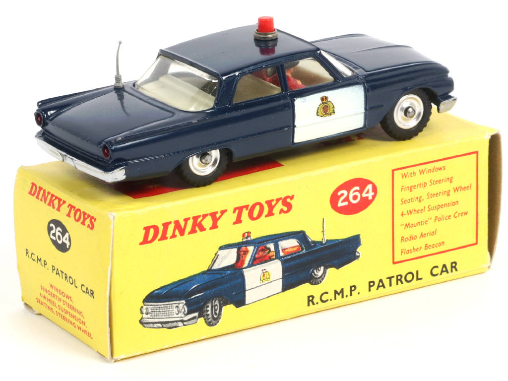 Lot 621 - DINKY TOYS (GB) (1)