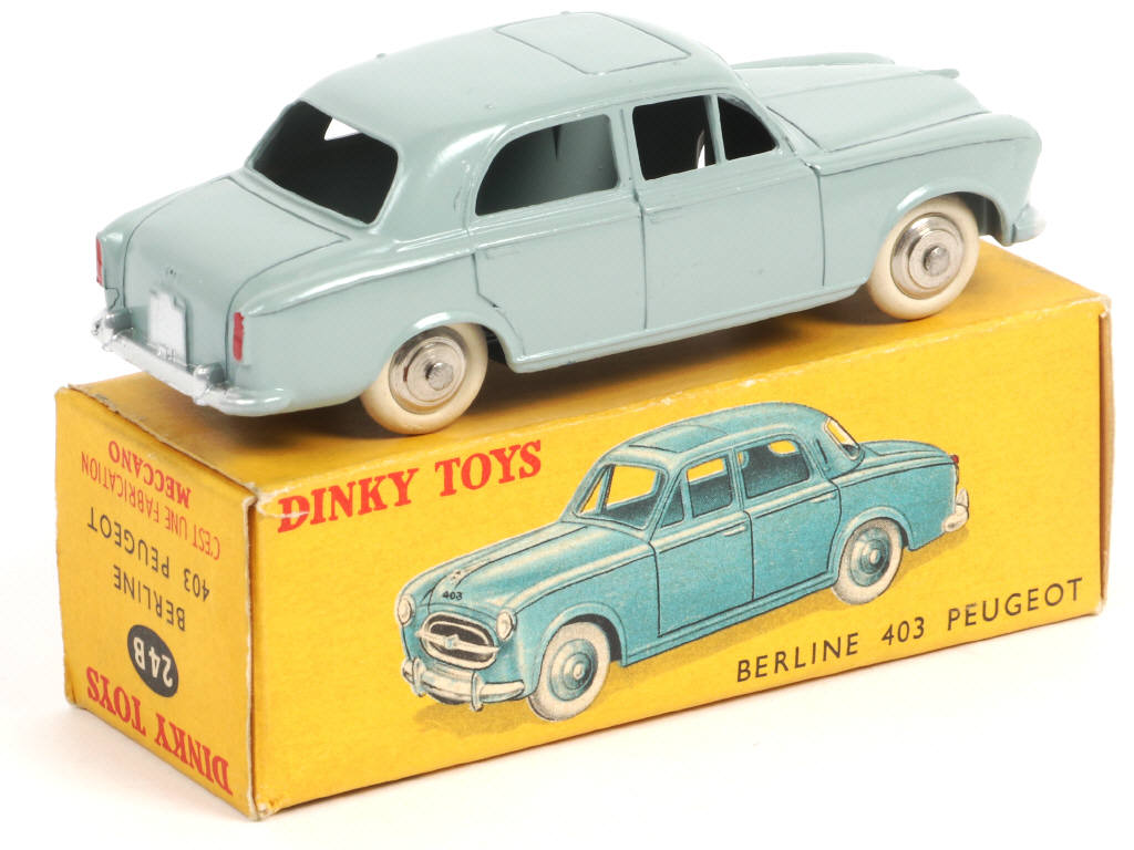 Lot 395 - DINKY TOYS (FRANCE) (1)