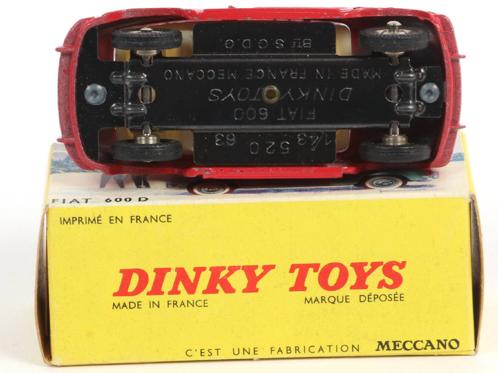 Lot 485 - DINKY TOYS (FRANCE) (1)
