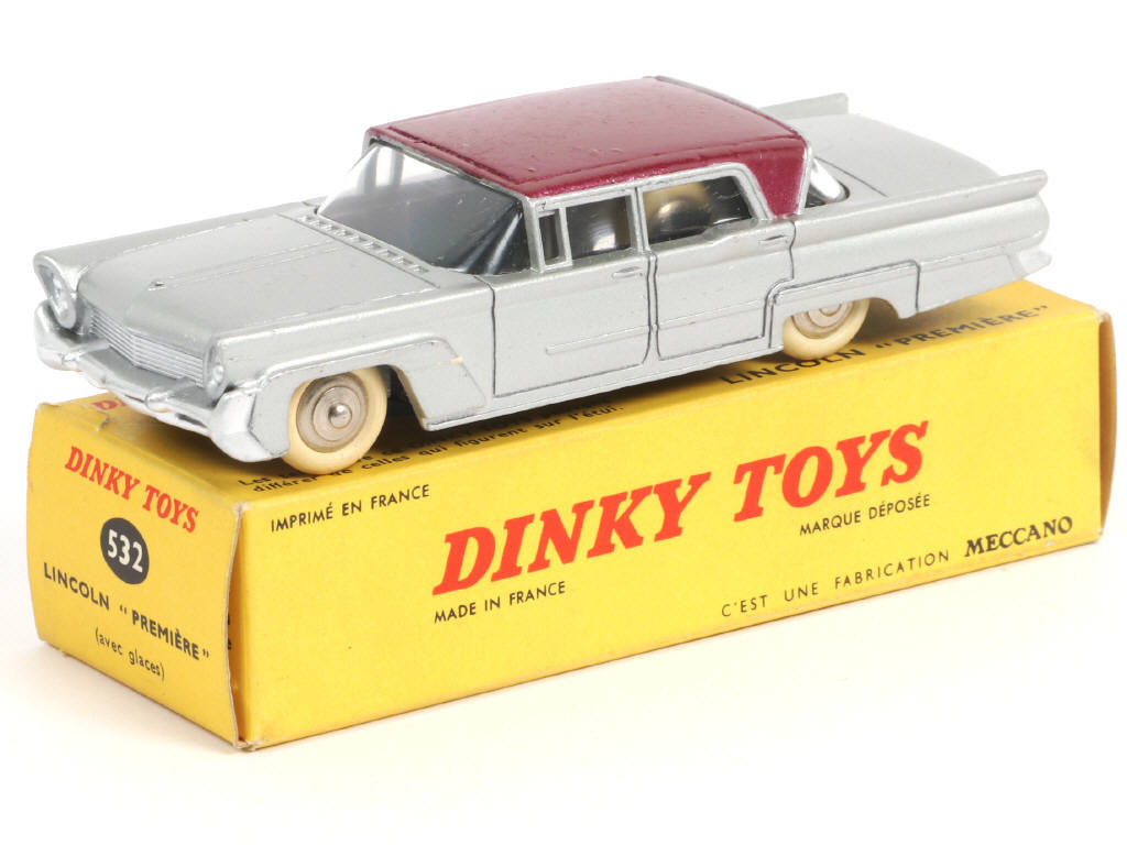 Lot 507 - DINKY TOYS (FRANCE) (1)