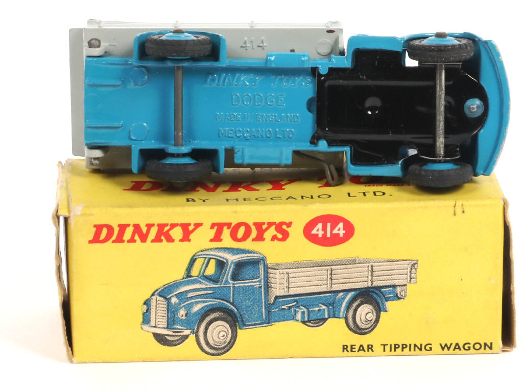 Lot 641 - DINKY TOYS (GB) (1)