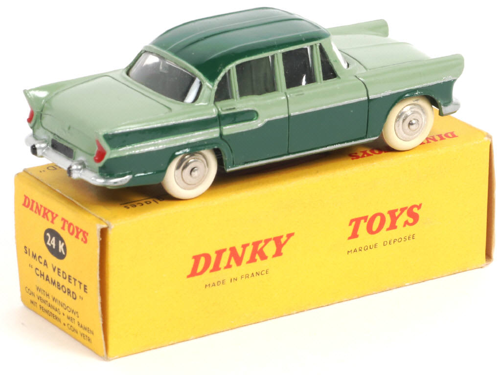 Lot 423 - DINKY TOYS (FRANCE) (1)