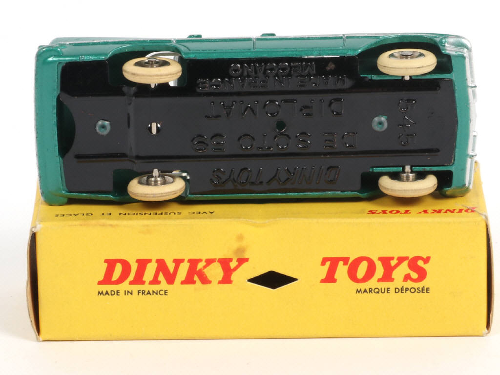 Lot 503 - DINKY TOYS (FRANCE) (1)