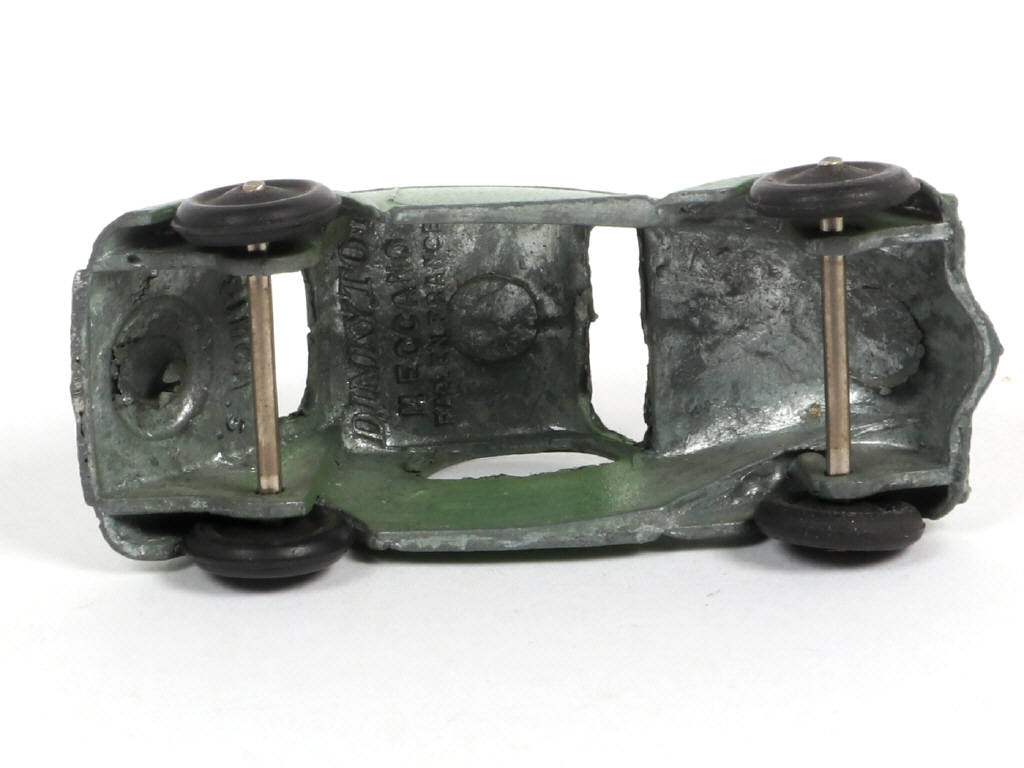 Lot 358 - DINKY TOYS (FRANCE) (1)