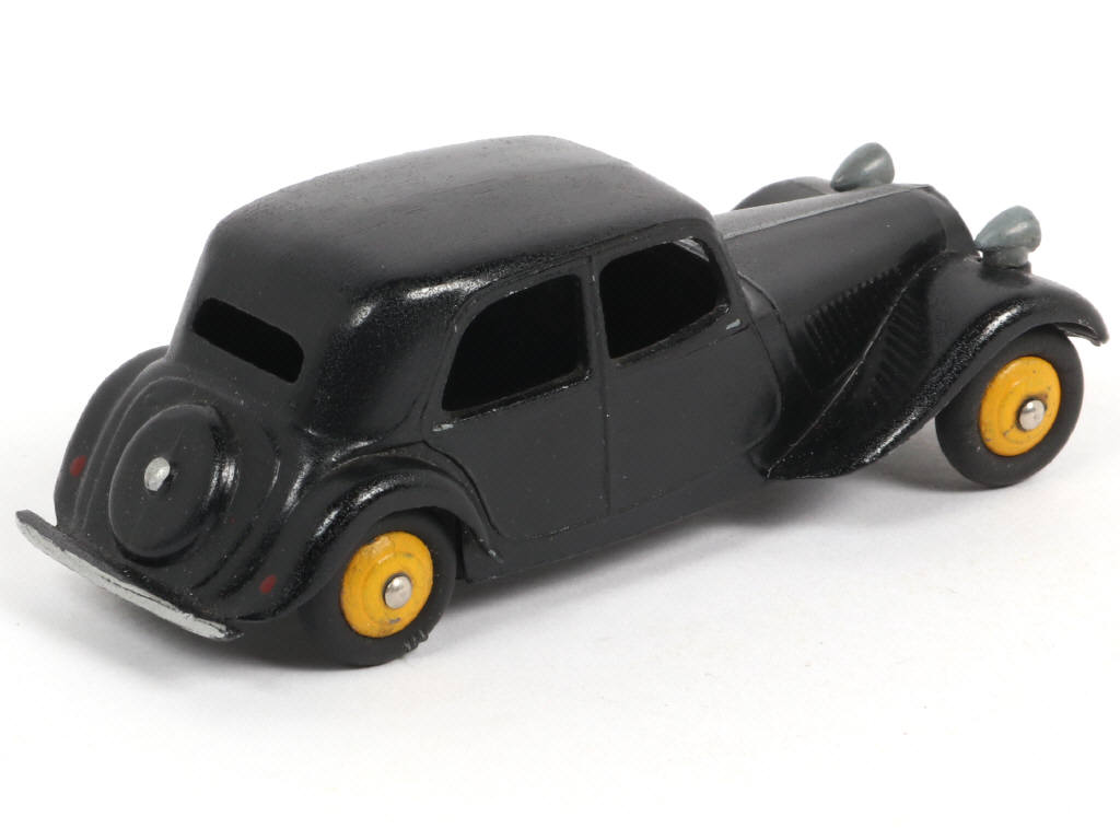 Lot 372 - DINKY TOYS (FRANCE) (1)
