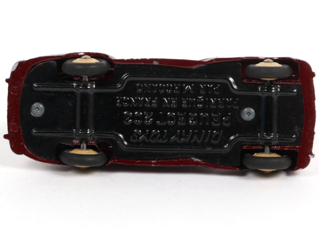 Lot 380 - DINKY TOYS (FRANCE) (1)