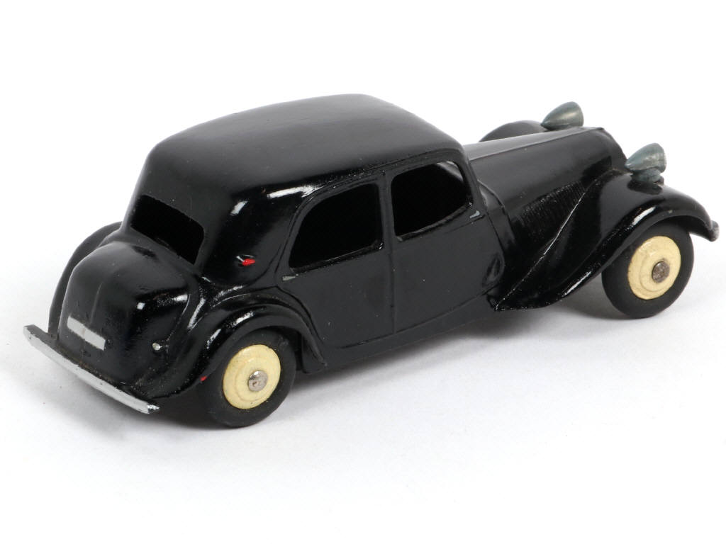Lot 371 - DINKY TOYS (FRANCE) (1)