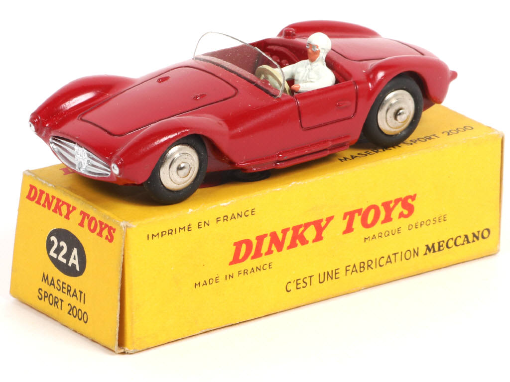 Lot 389 - DINKY TOYS (FRANCE) (1)