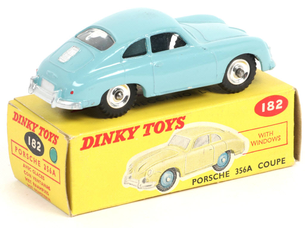 Lot 614 - DINKY TOYS (GB) (1)