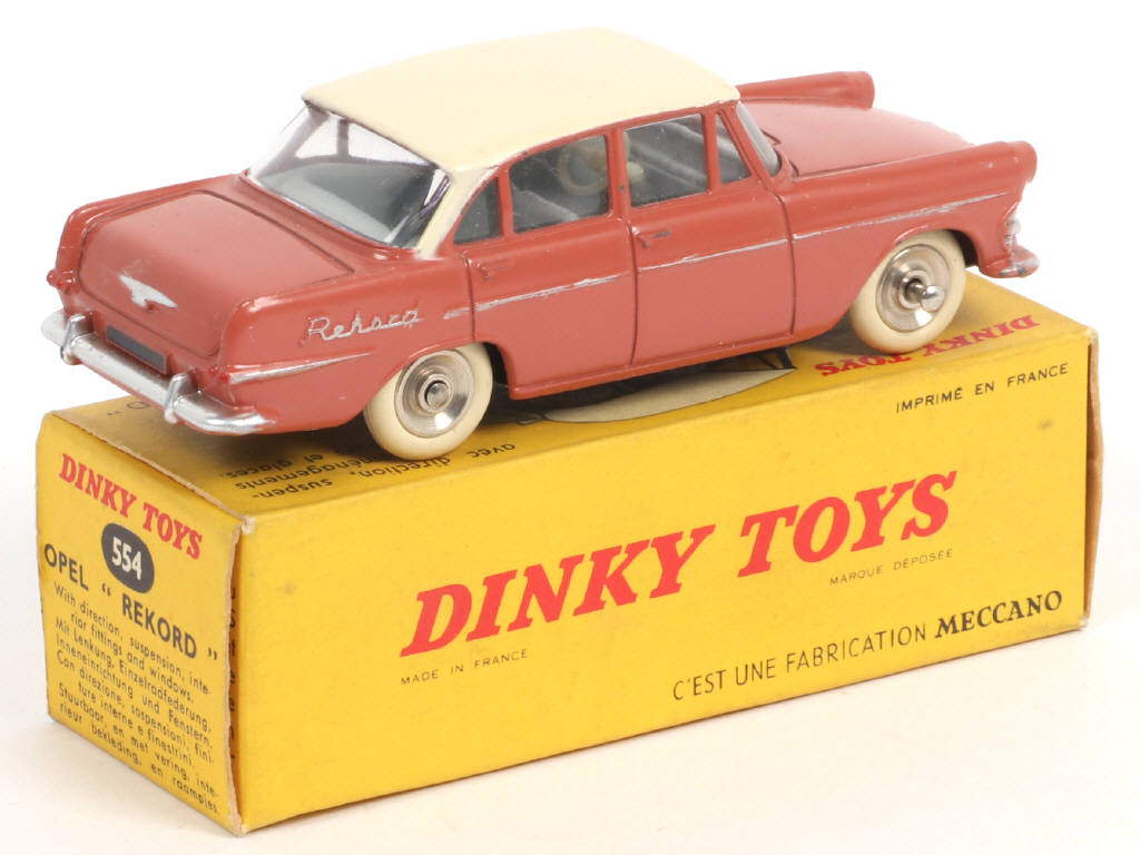 Lot 495 - DINKY TOYS (FRANCE) (1)