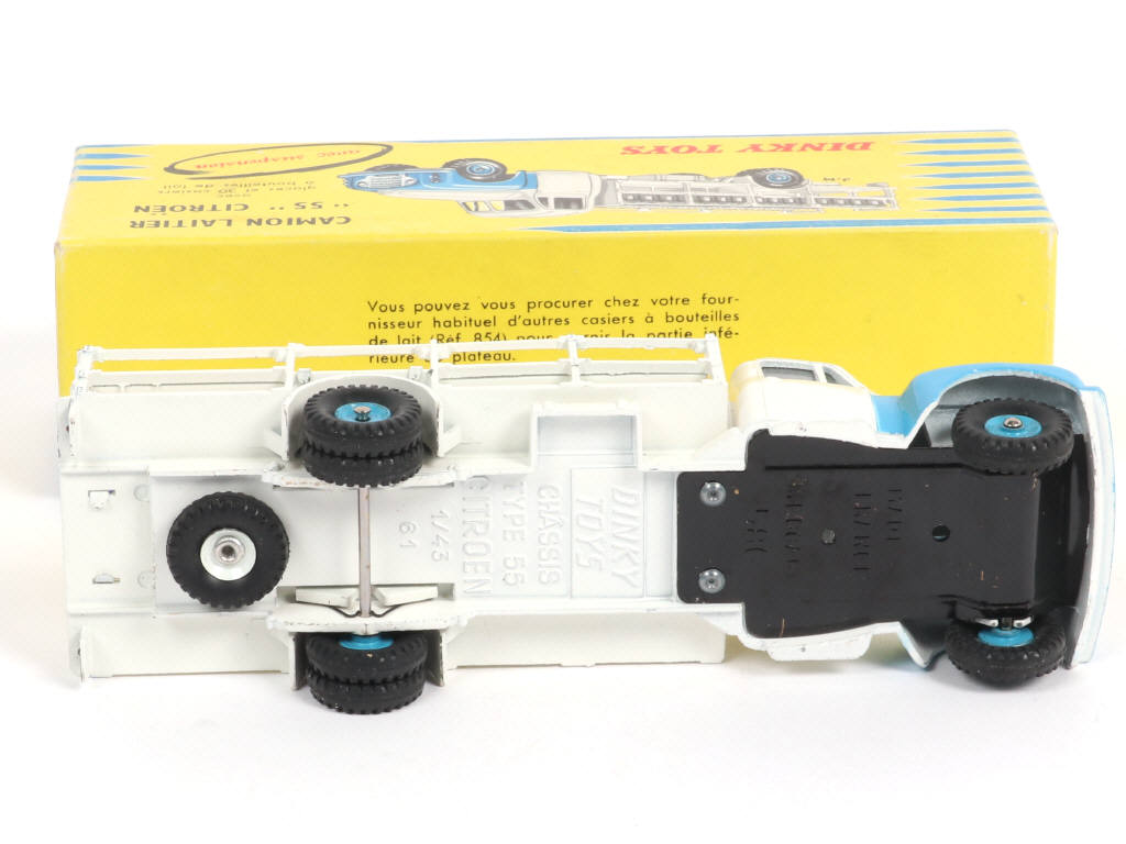 Lot 539 - DINKY TOYS (FRANCE) (1)