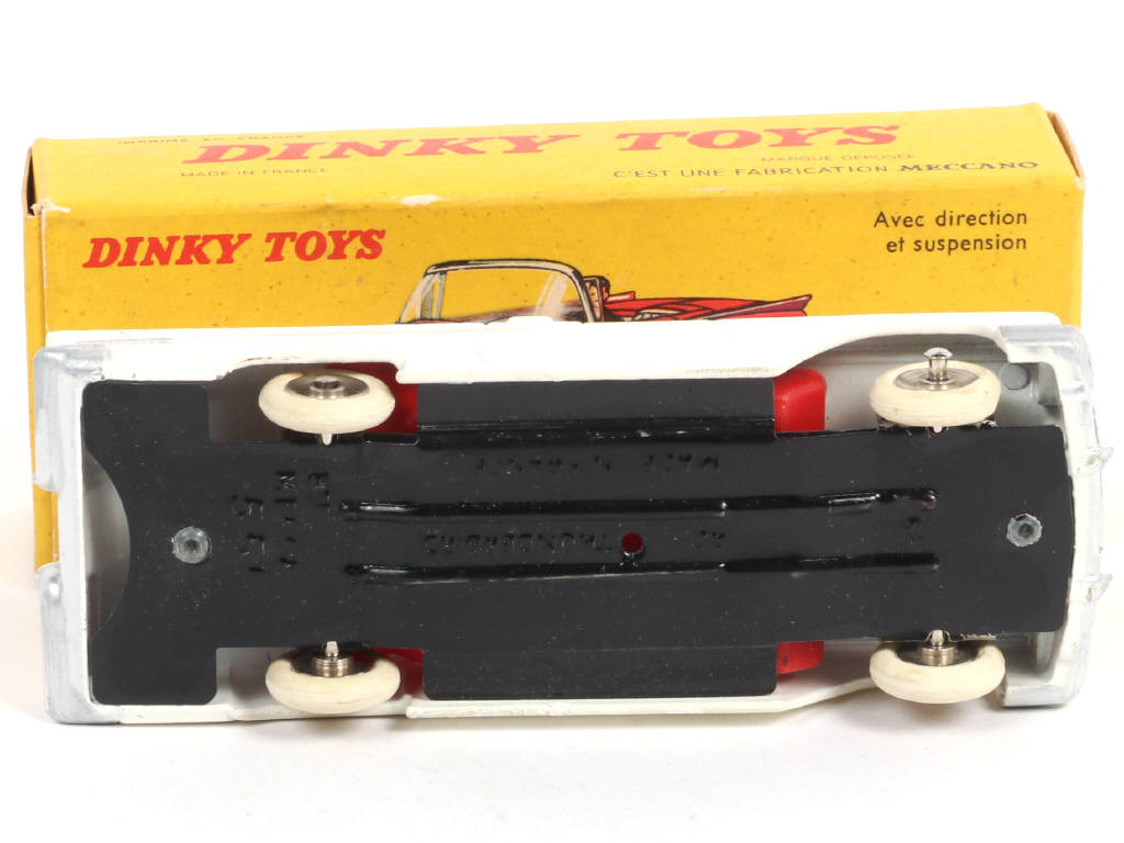 Lot 502 - DINKY TOYS (FRANCE) (1)